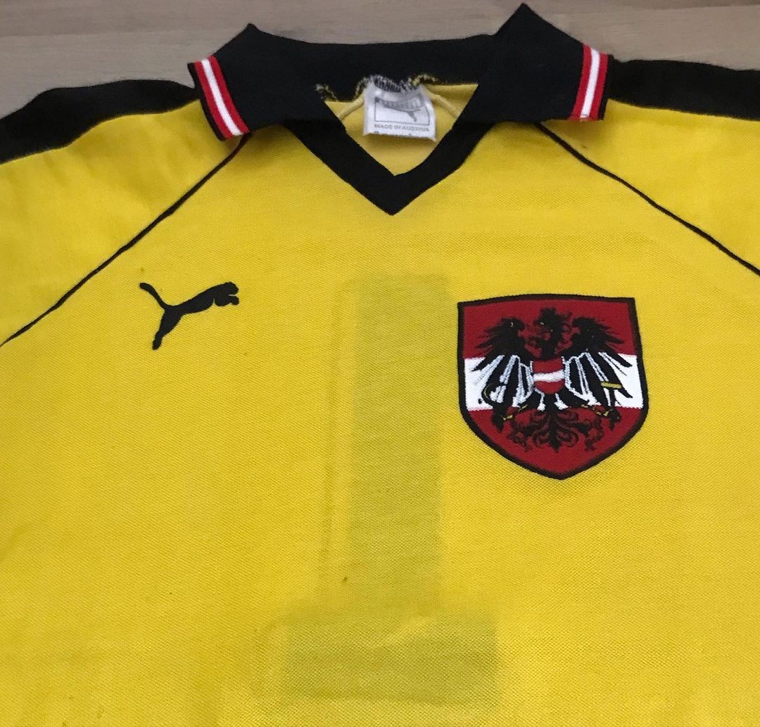 Austria 1982 GK Kit