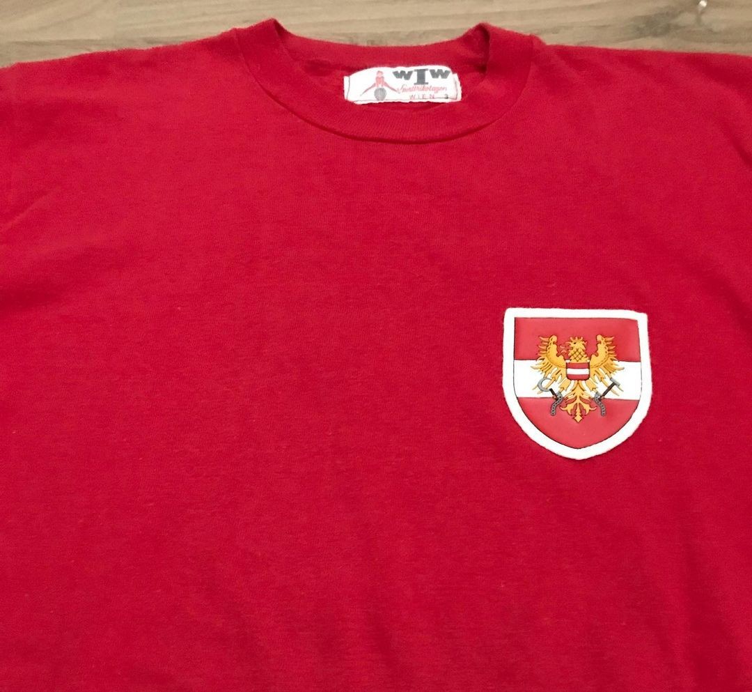 Austria 1976 Home Kit