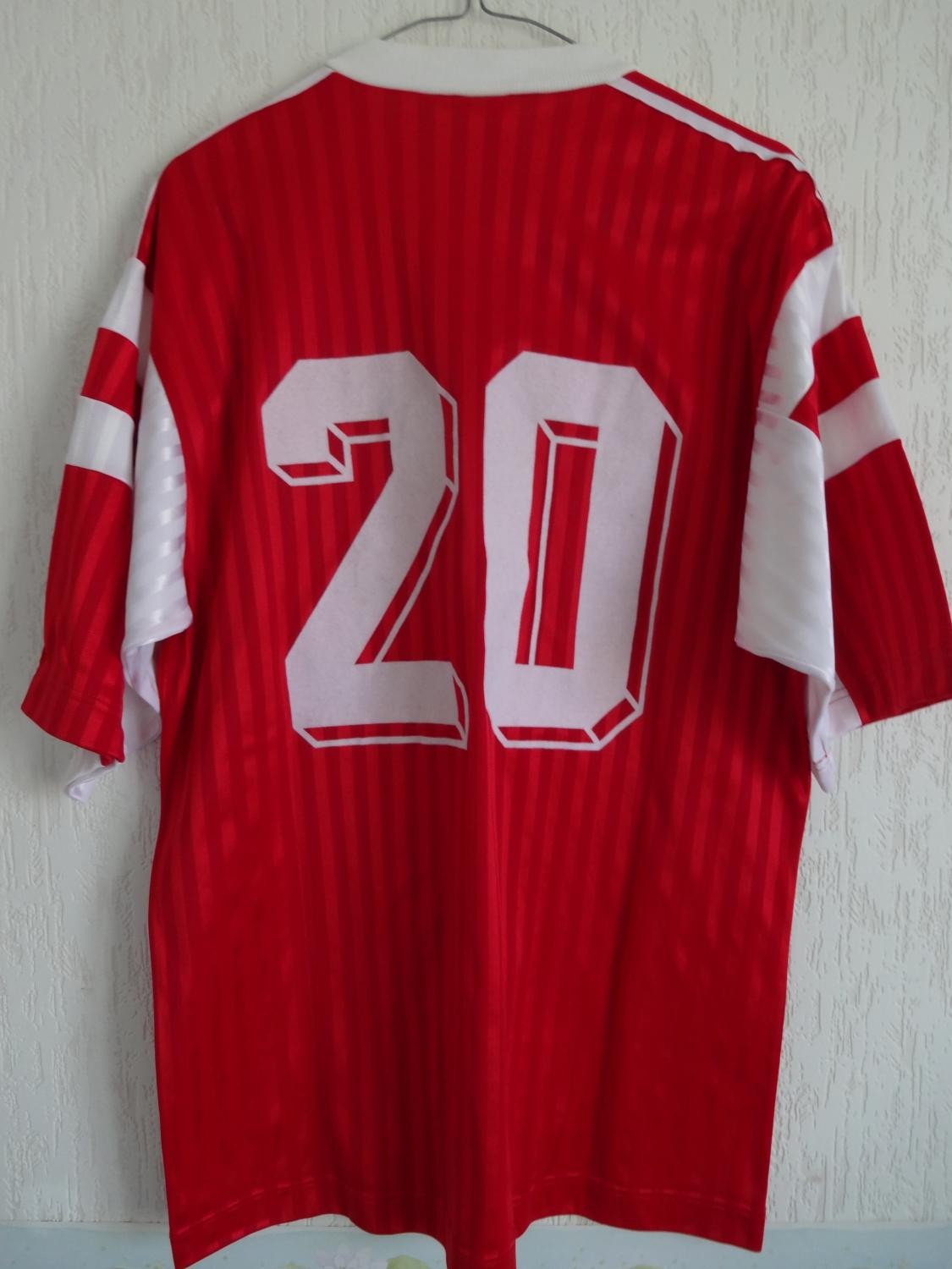 Bulgaria 1990 Away Kit