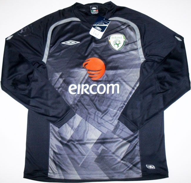Ireland 2009 GK 1 Kit