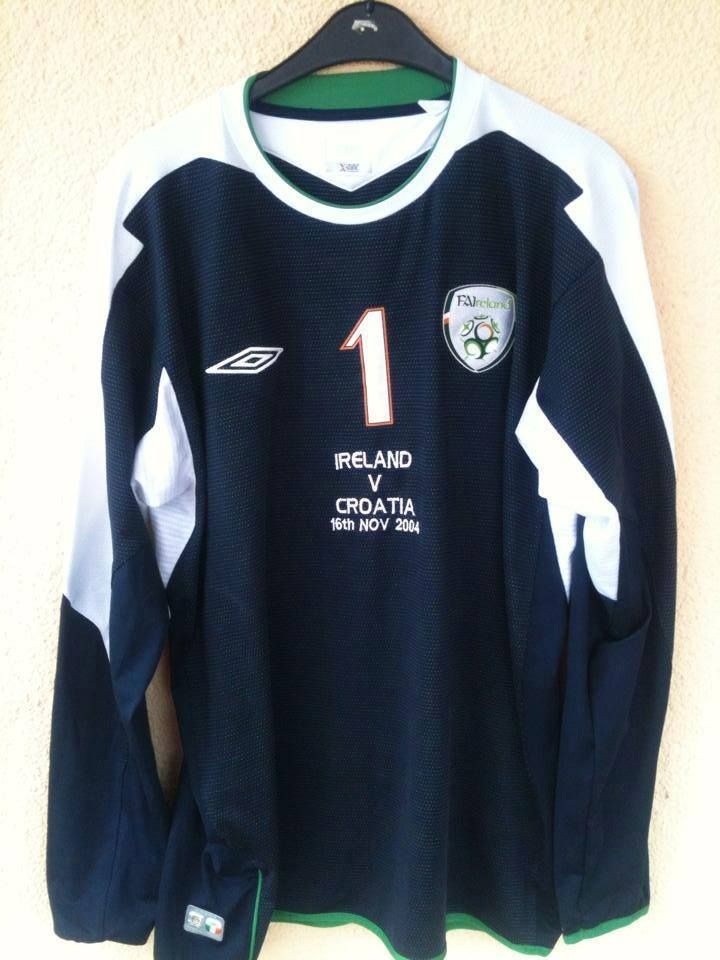 Ireland 2004 GK 1 Kit