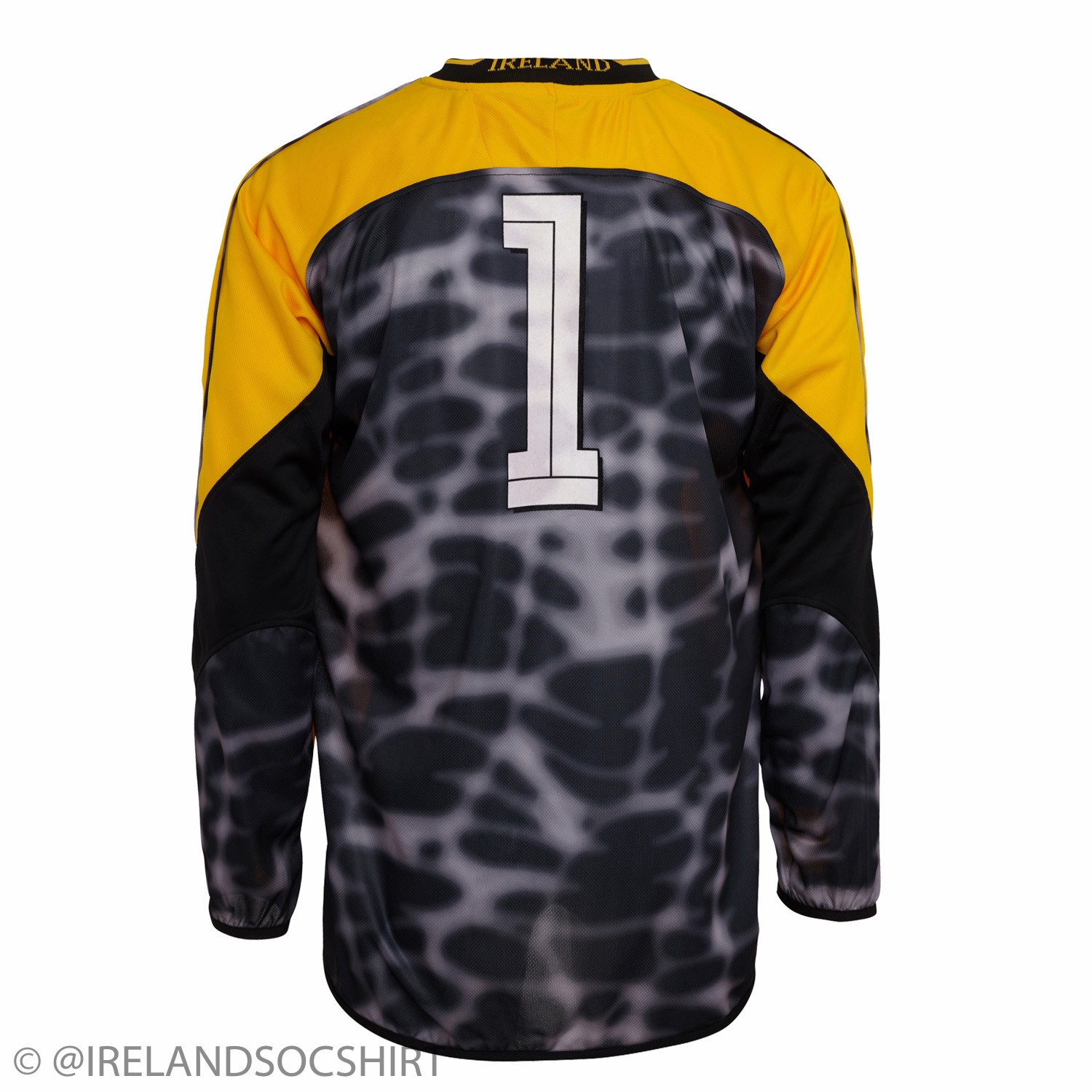 Ireland 2002 GK 2 Kit