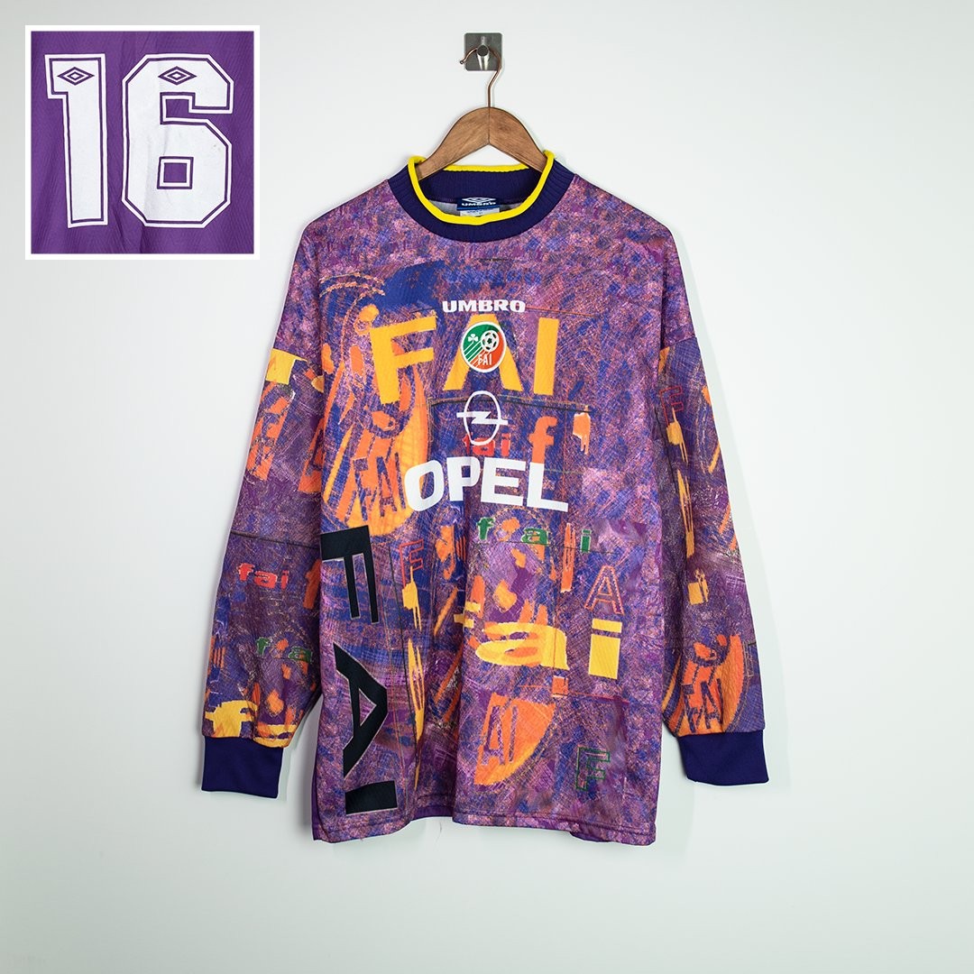 Ireland 1996 GK 1 Kit