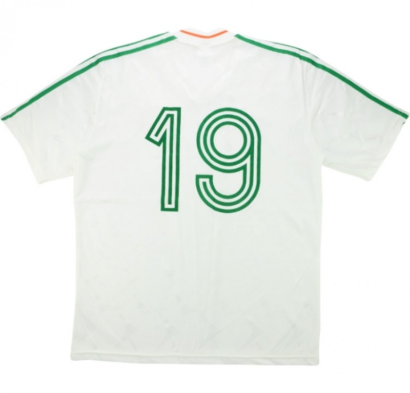 Ireland 1990 Away Kit