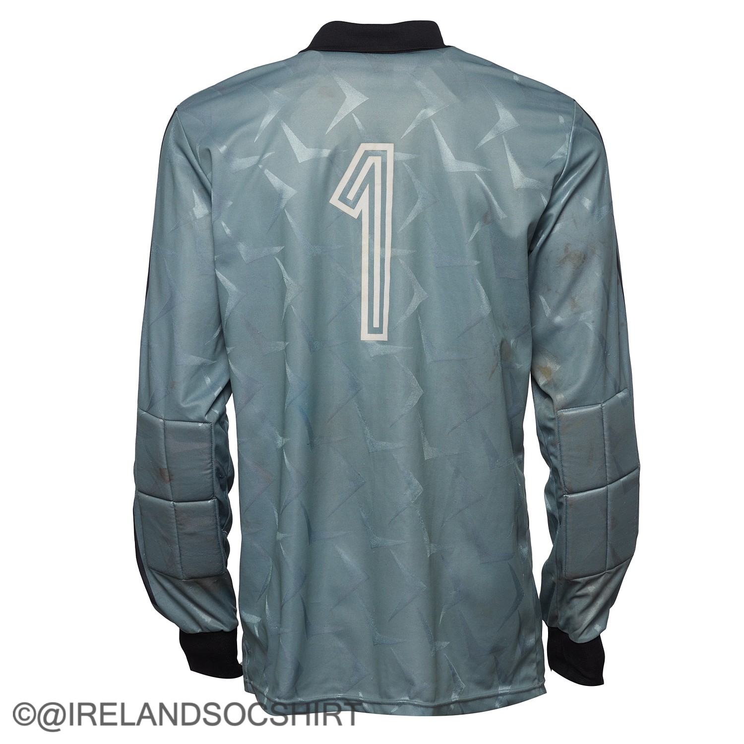 Ireland 1990 GK 2 Kit