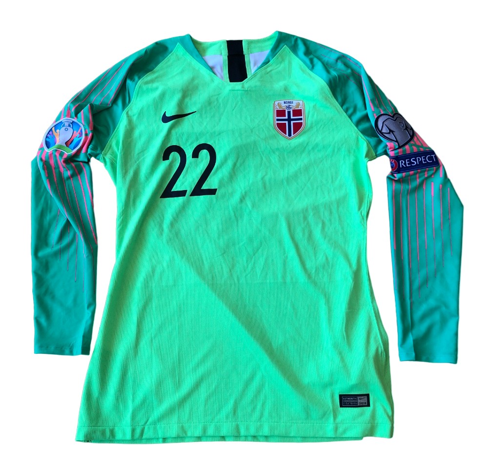 Norway 2018 GK 1 Kit