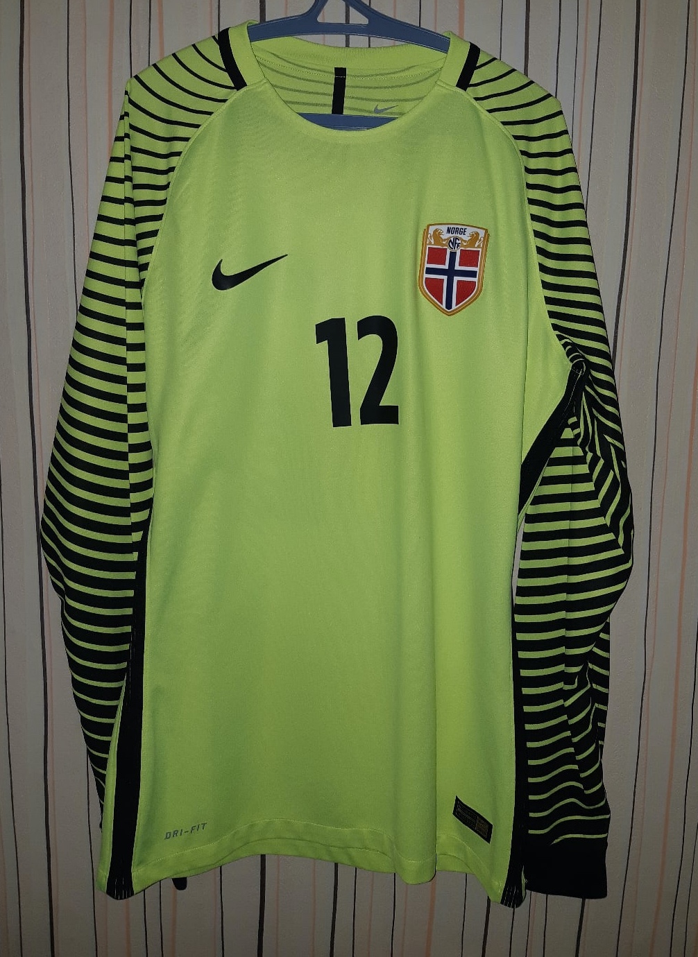 Norway 2016 GK 1 Kit