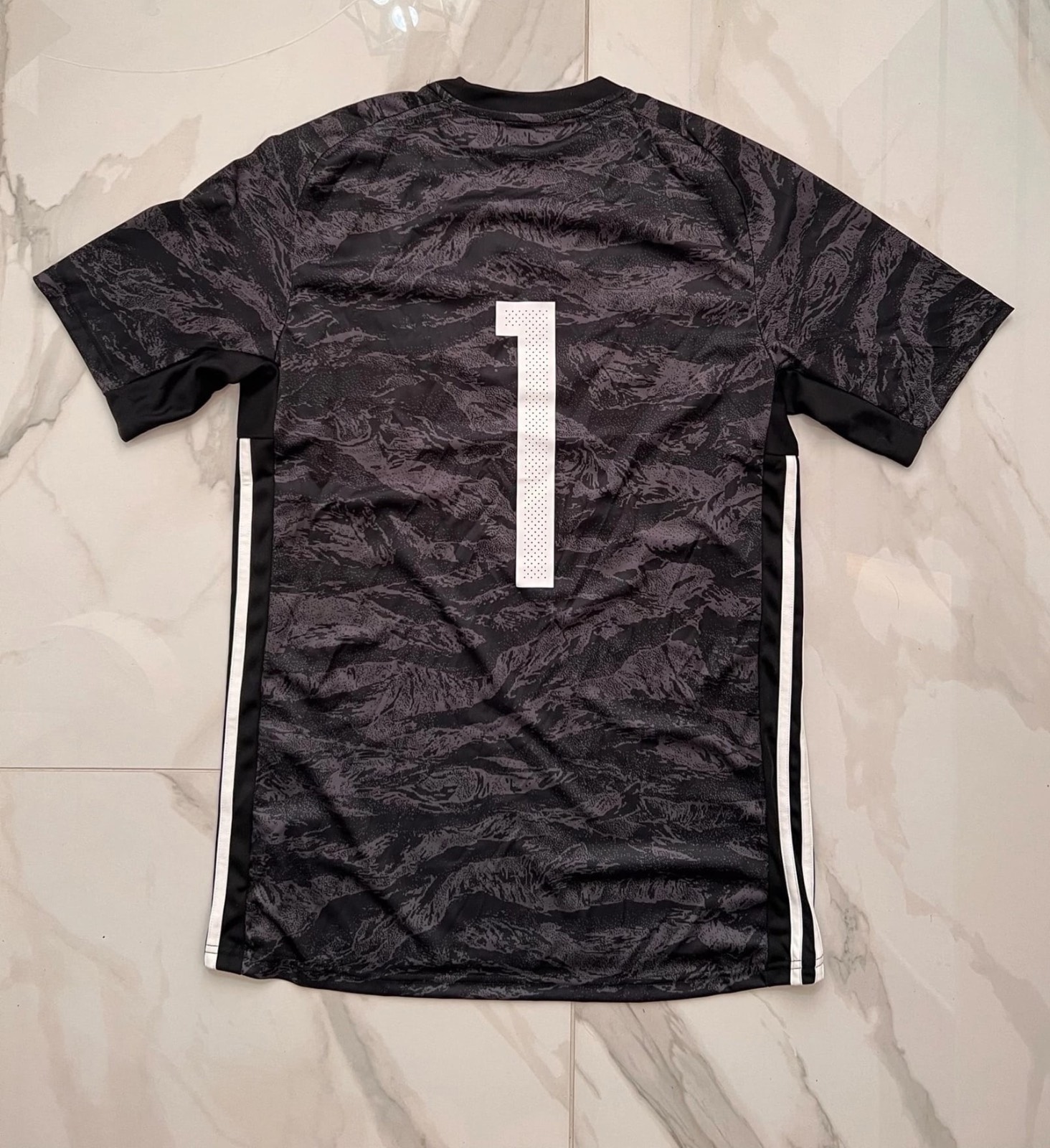 Russia 2019 GK 1 Kit