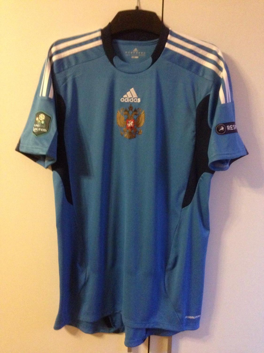 Russia 2011 GK 1 Kit