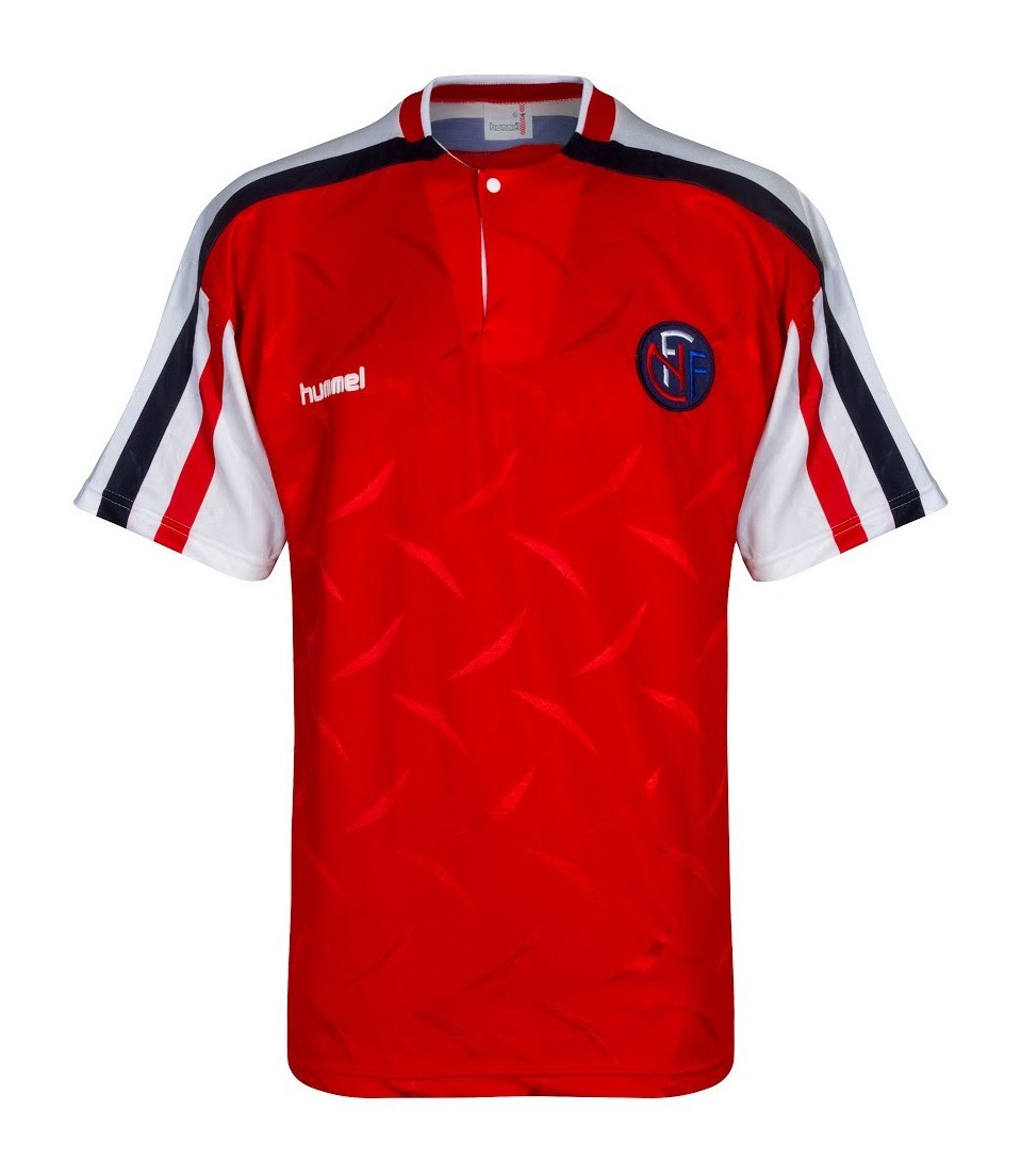 Norway 1990 Home Kit
