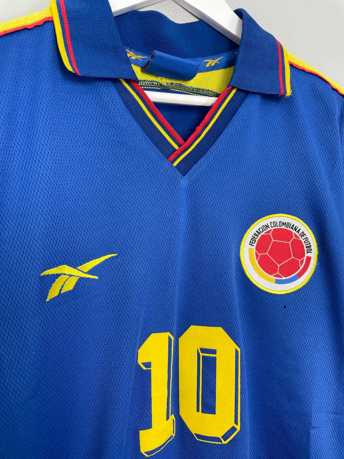 Colombia 1998 Away Kit