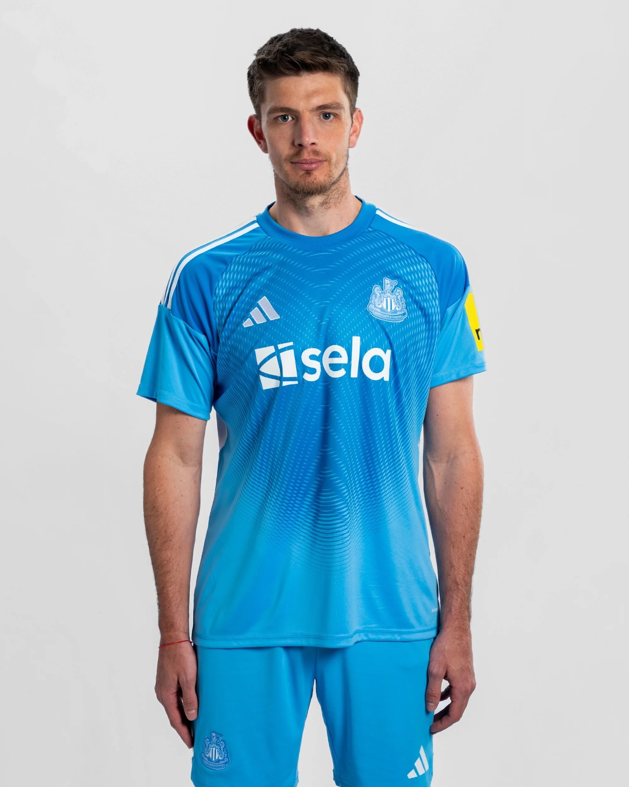 Newcastle United 2025-26 GK 1 Kit