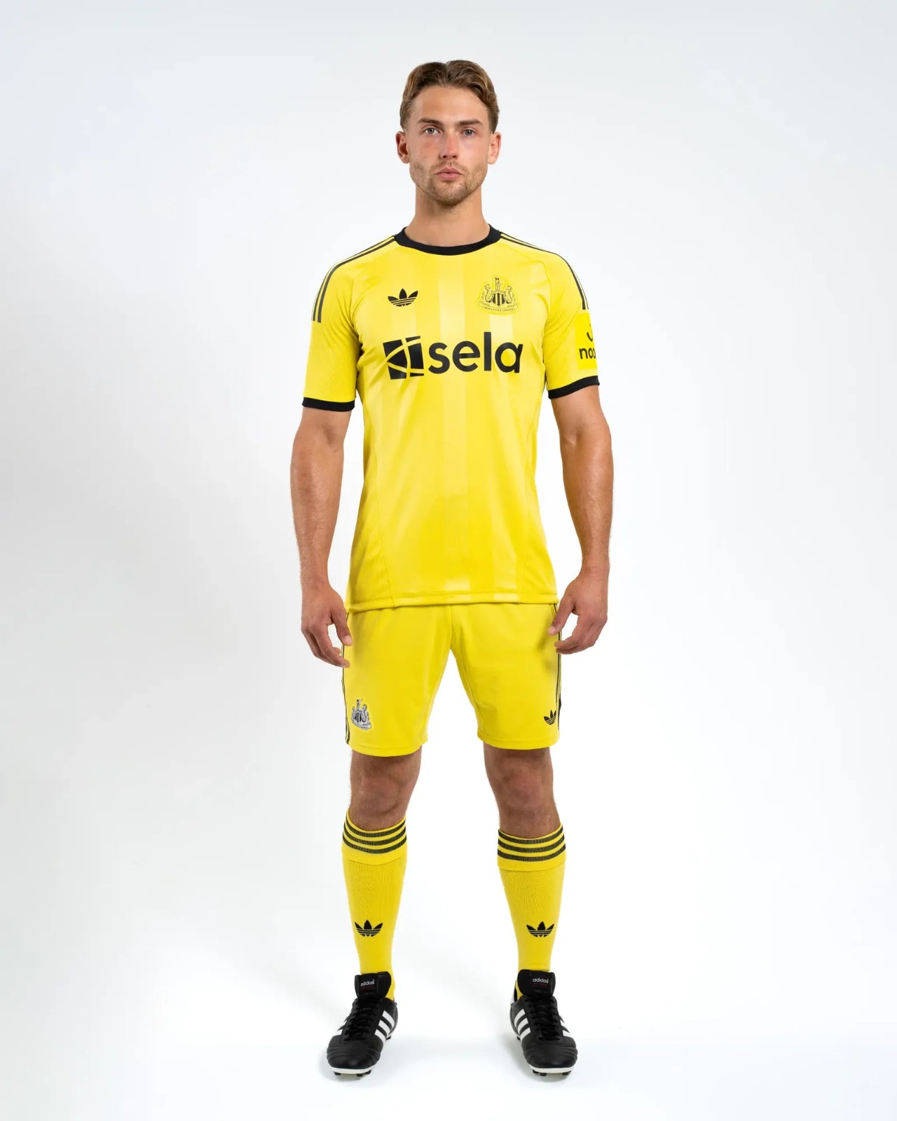 Newcastle United 2025-26 GK 3 Kit