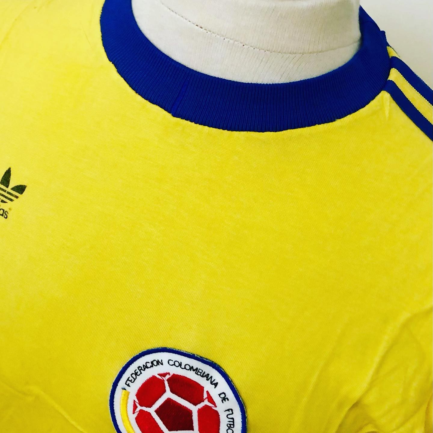 Colombia 1983 Away Kit