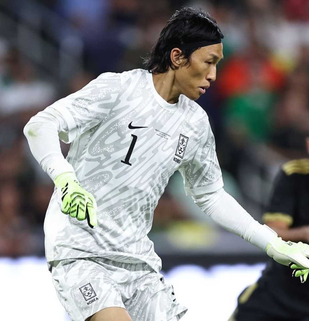 South Korea 2025 GK 1 Kit