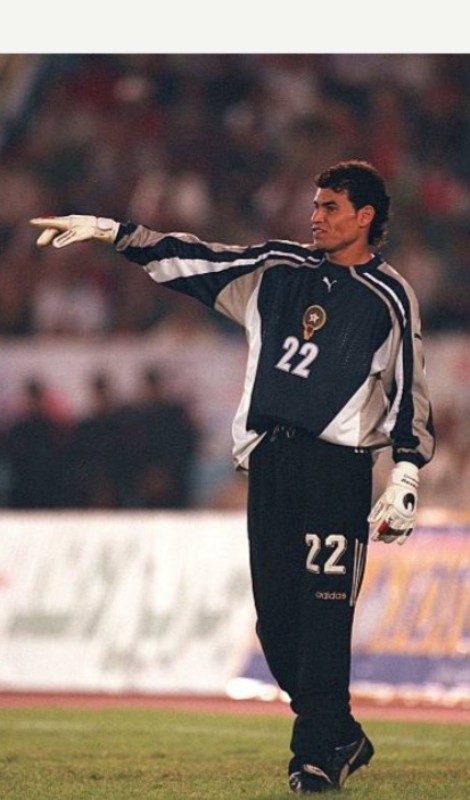 Morocco 2000 GK 1 Kit