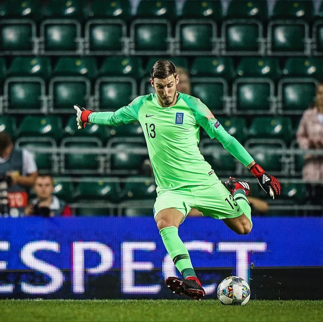 Greece 2018 GK 1 Kit