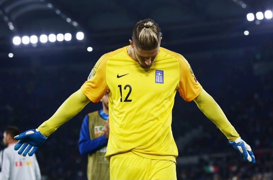 Greece 2018 GK 2 Kit