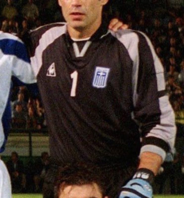Greece 2002-03 GK 1 Kit