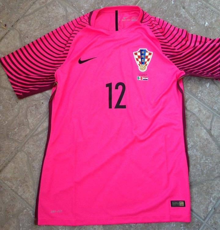 Croatia 2016 GK 2 Kit
