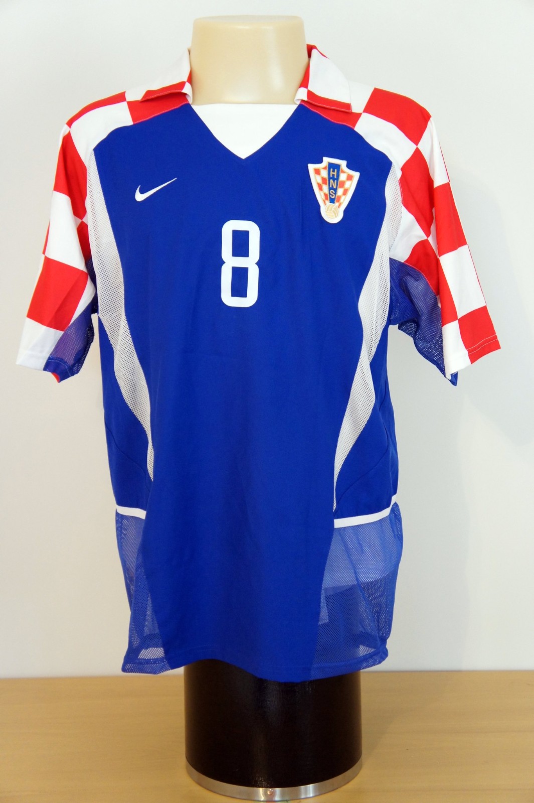 Croatia 2002 Away Kit
