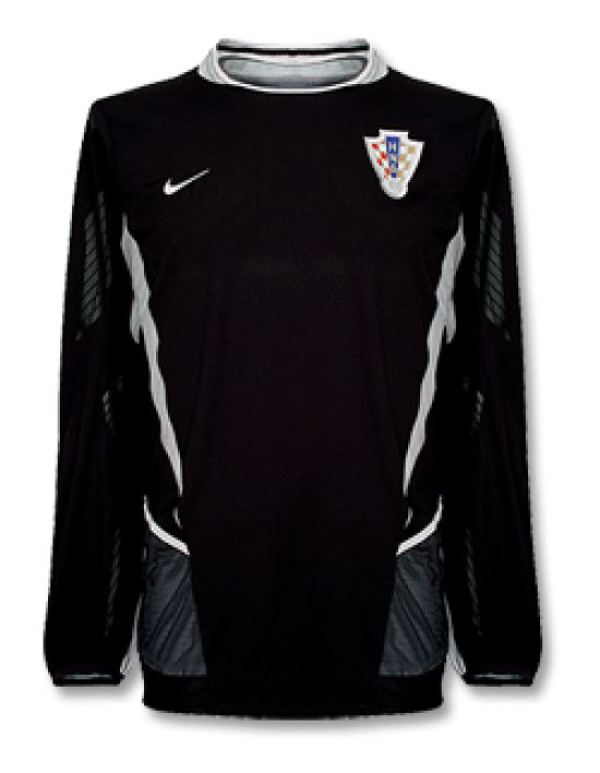 Croatia 2002 GK 1 Kit
