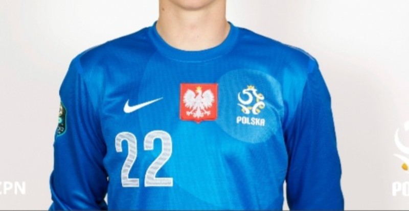 Poland 2012 GK 2 Kit