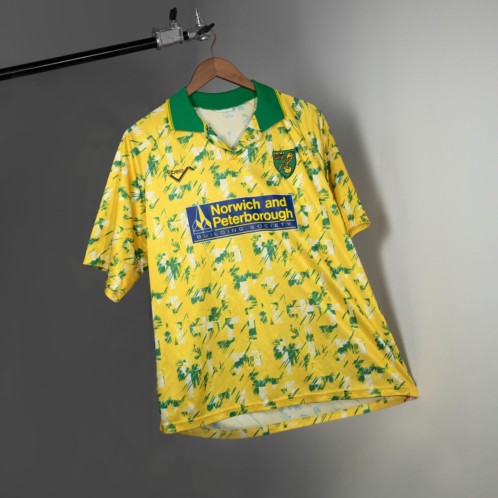 Norwich City 1992-93 Home Kit