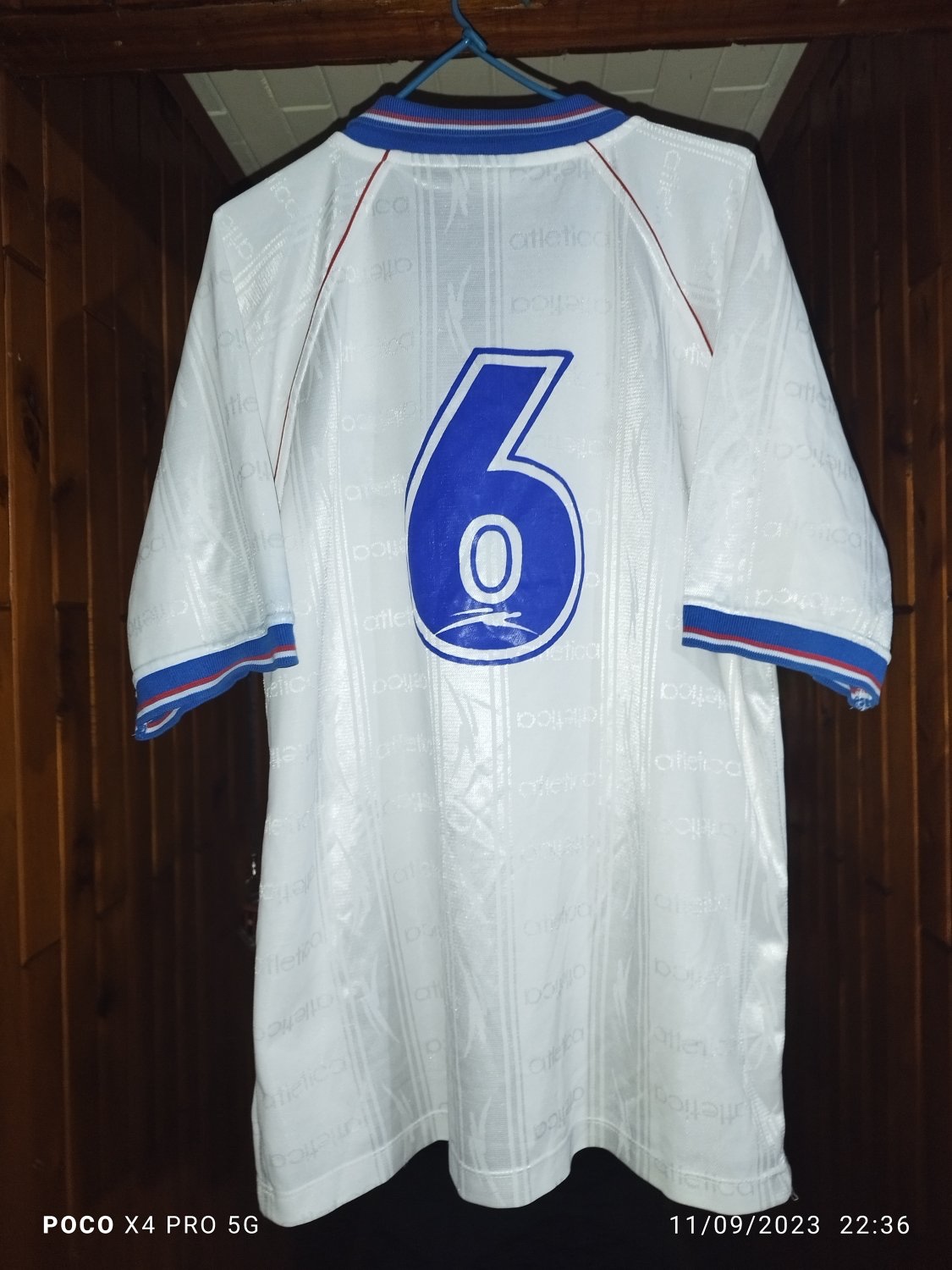 Costa Rica 1999 Away Kit