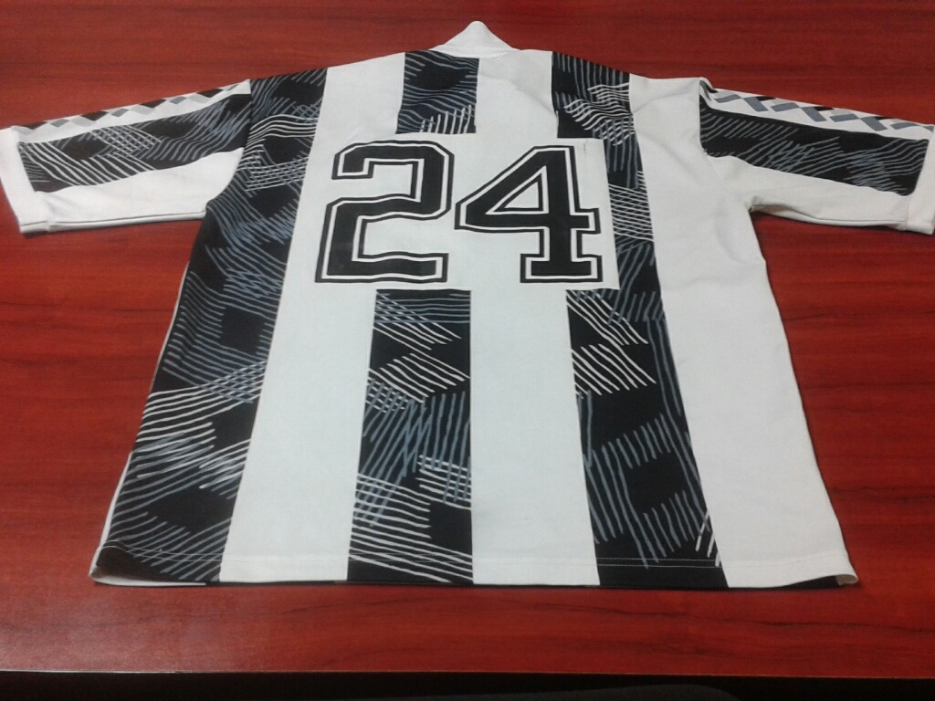 Costa Rica 1992-95 Away Kit