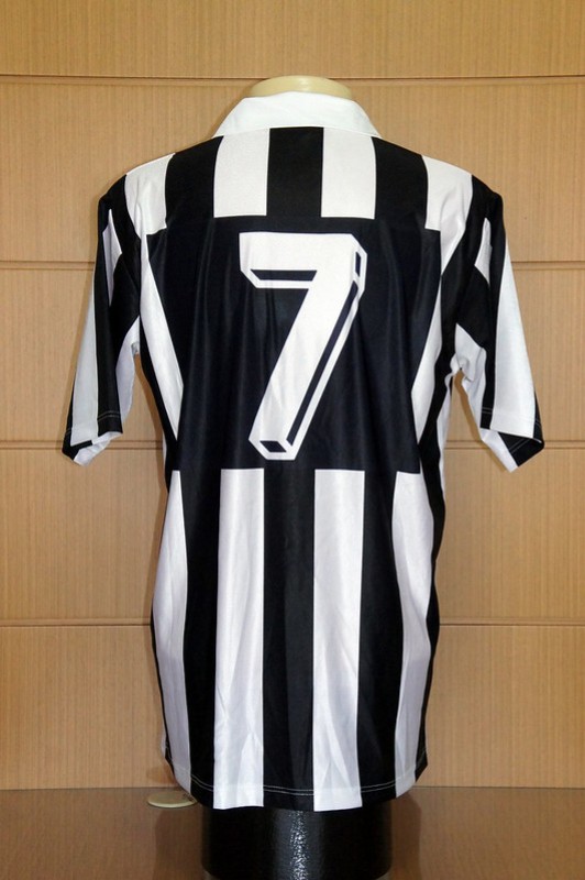 Costa Rica 1990 Away Kit