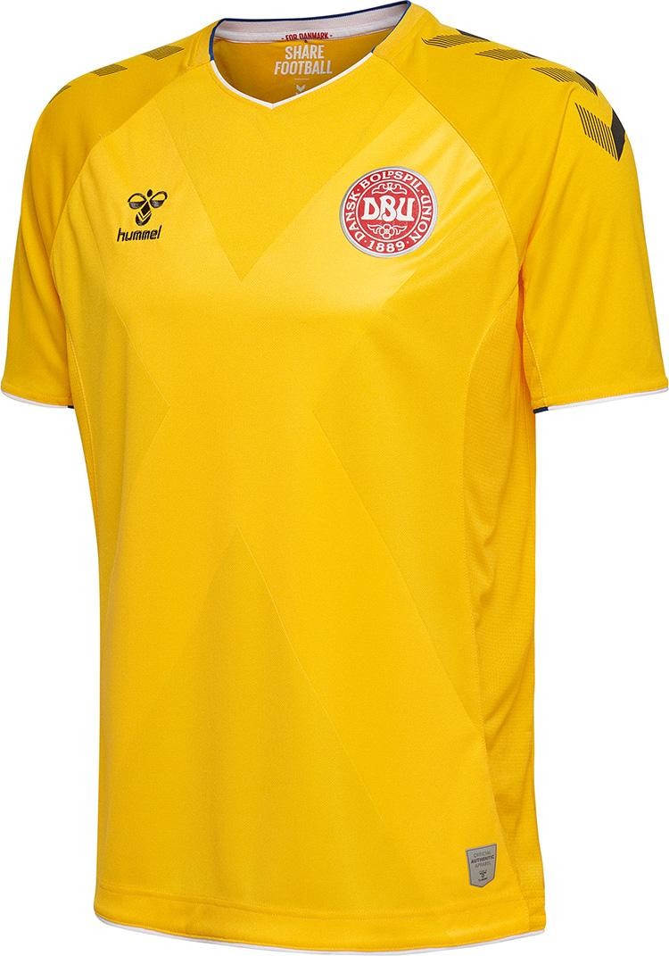 Denmark 2018 GK Home Kit