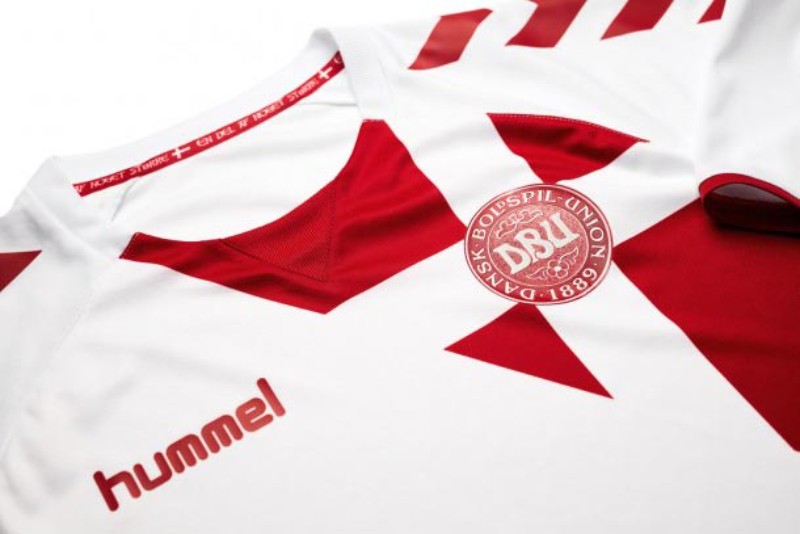 Denmark 2016-17 Away Kit