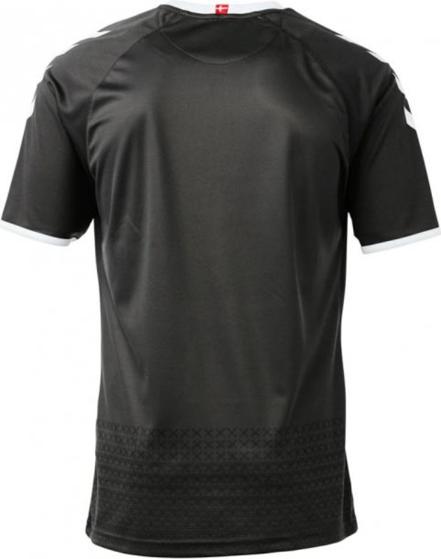 Denmark 2016-17 GK 1 Kit