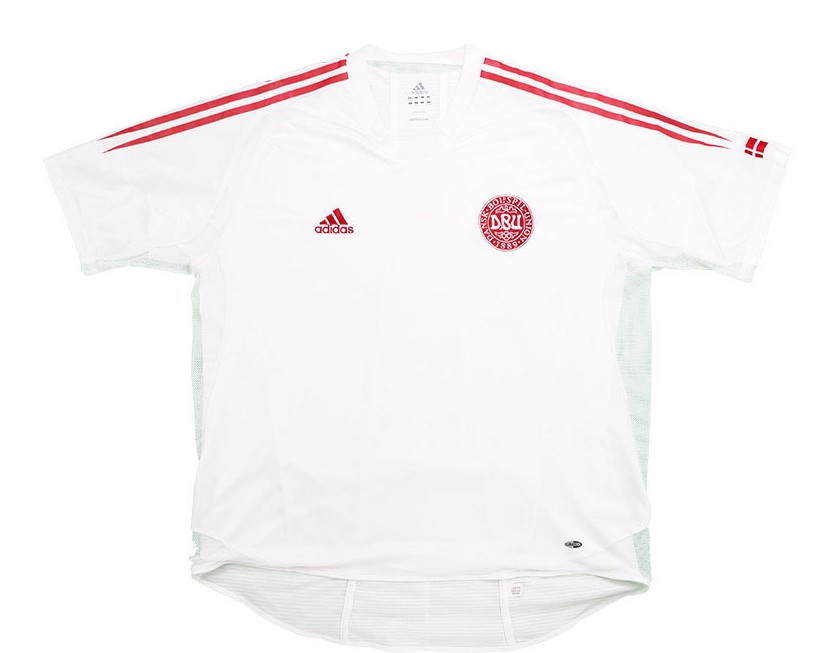 Denmark 2004 Away Kit