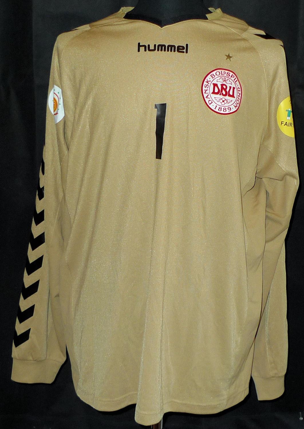 Denmark 2003 GK 1 Kit