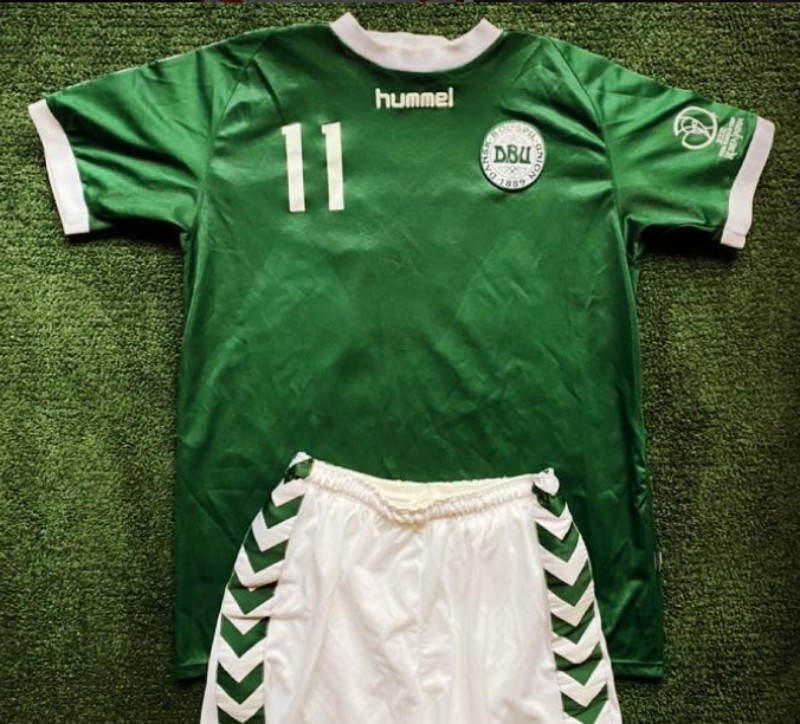 Denmark 2002 Third Kit