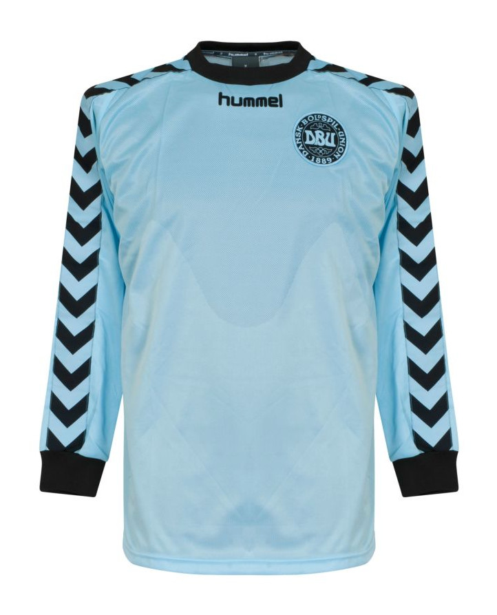 Denmark 2002 GK 1 Kit