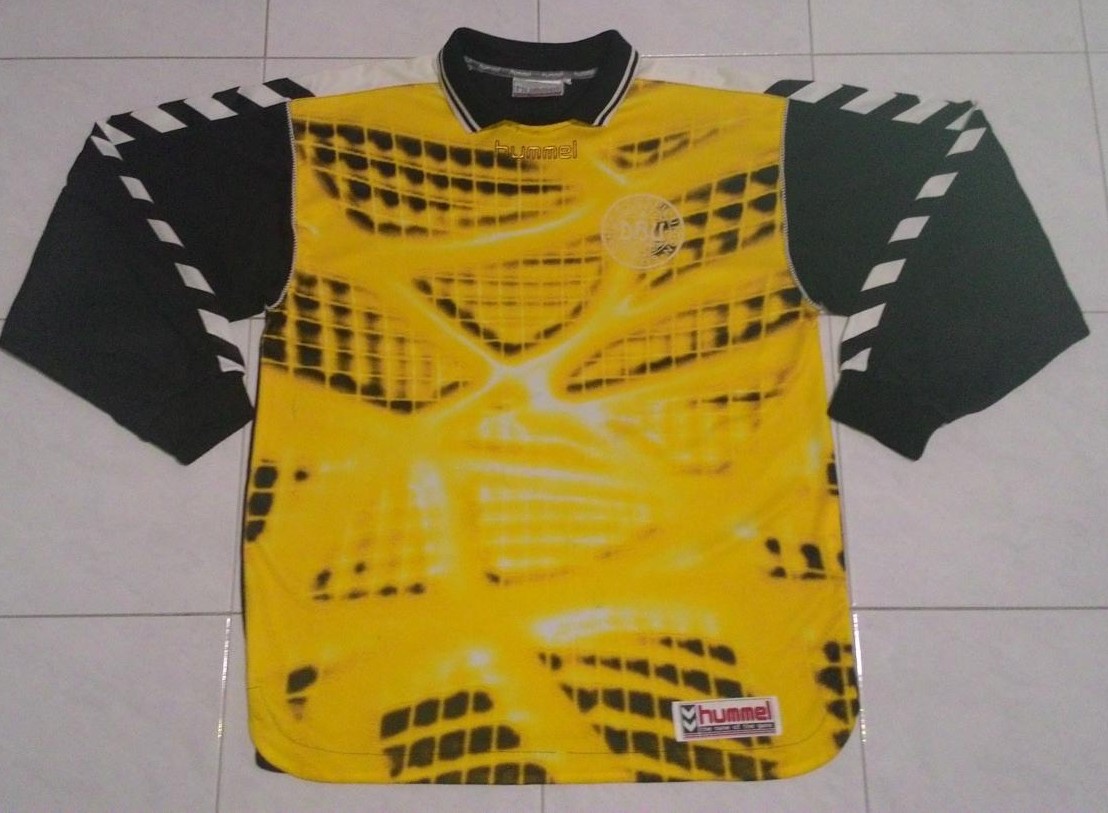 Denmark 1998 GK 2 Kit