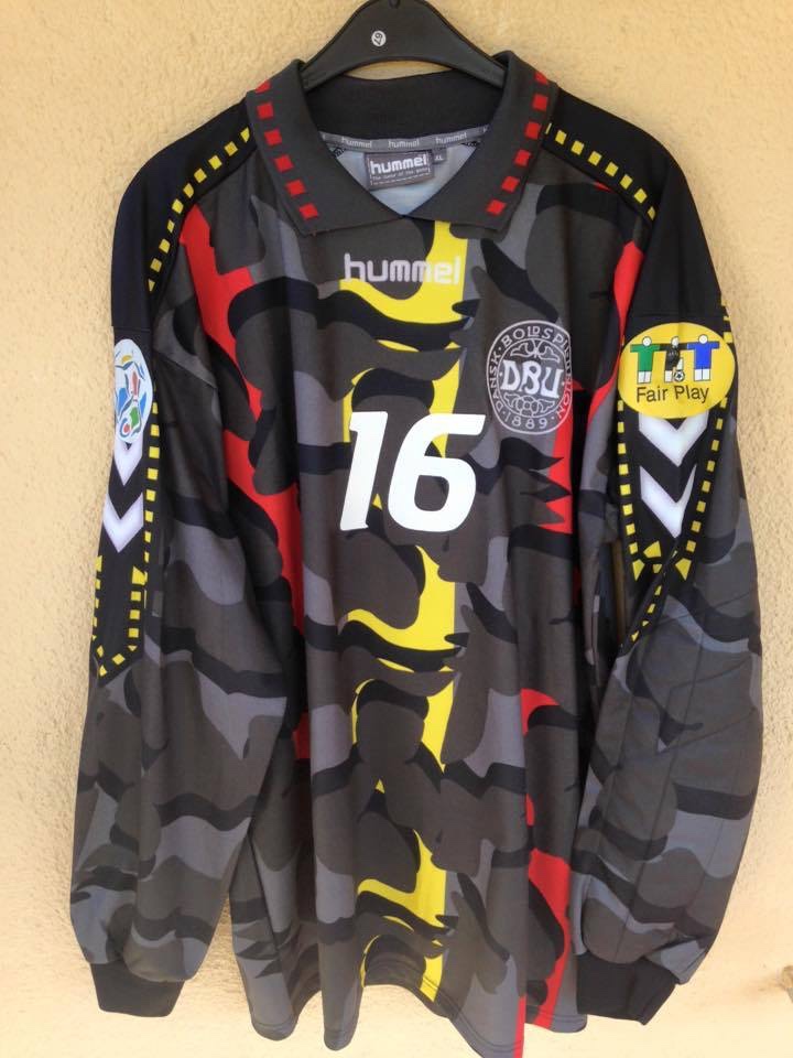 Denmark 1996 GK 1 Kit