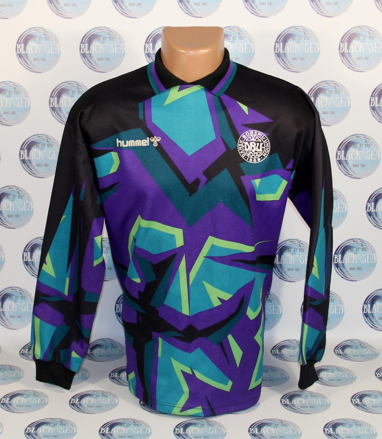 Denmark 1994 GK 1 Kit