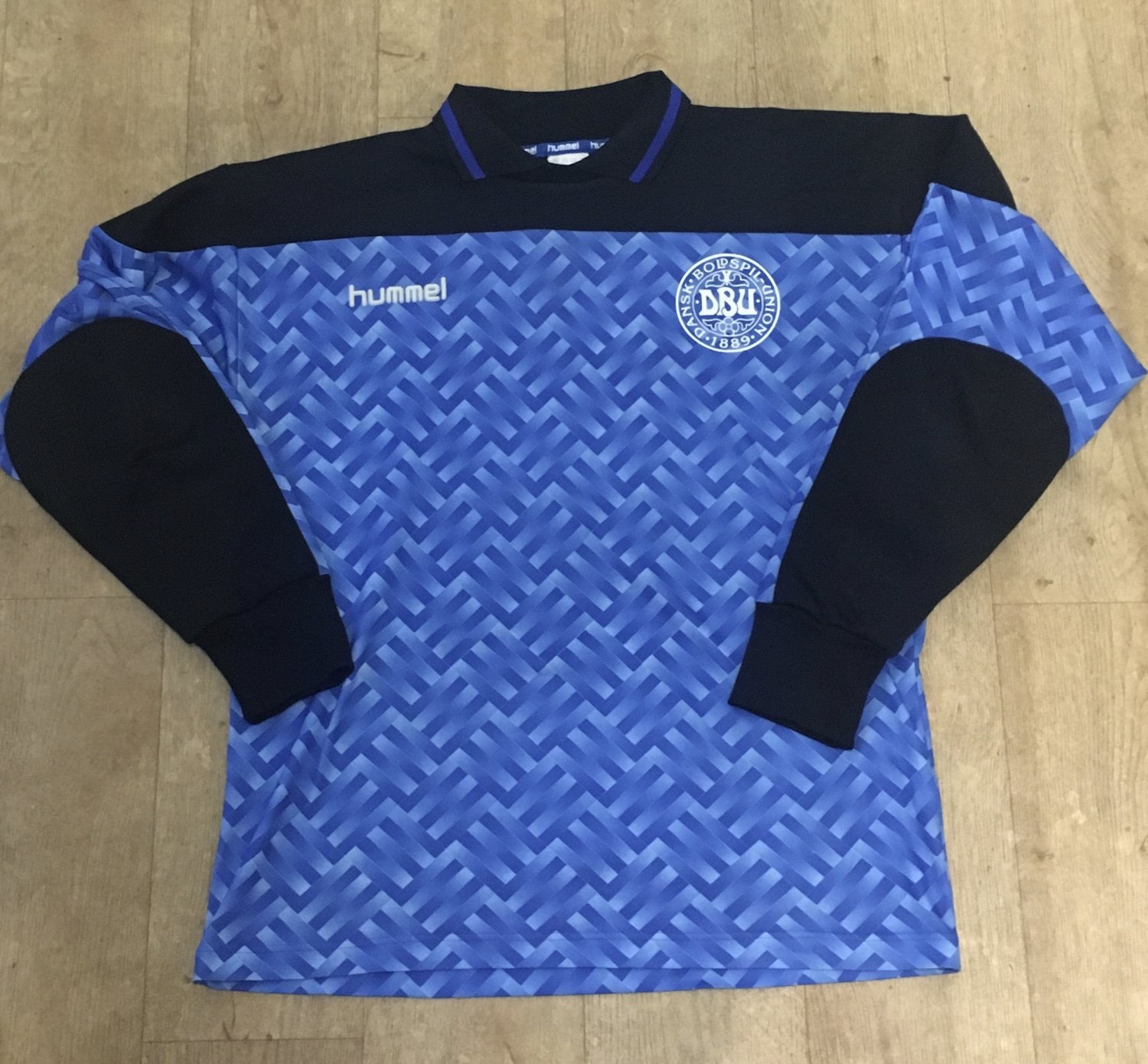 Denmark 1990 GK 2 Kit