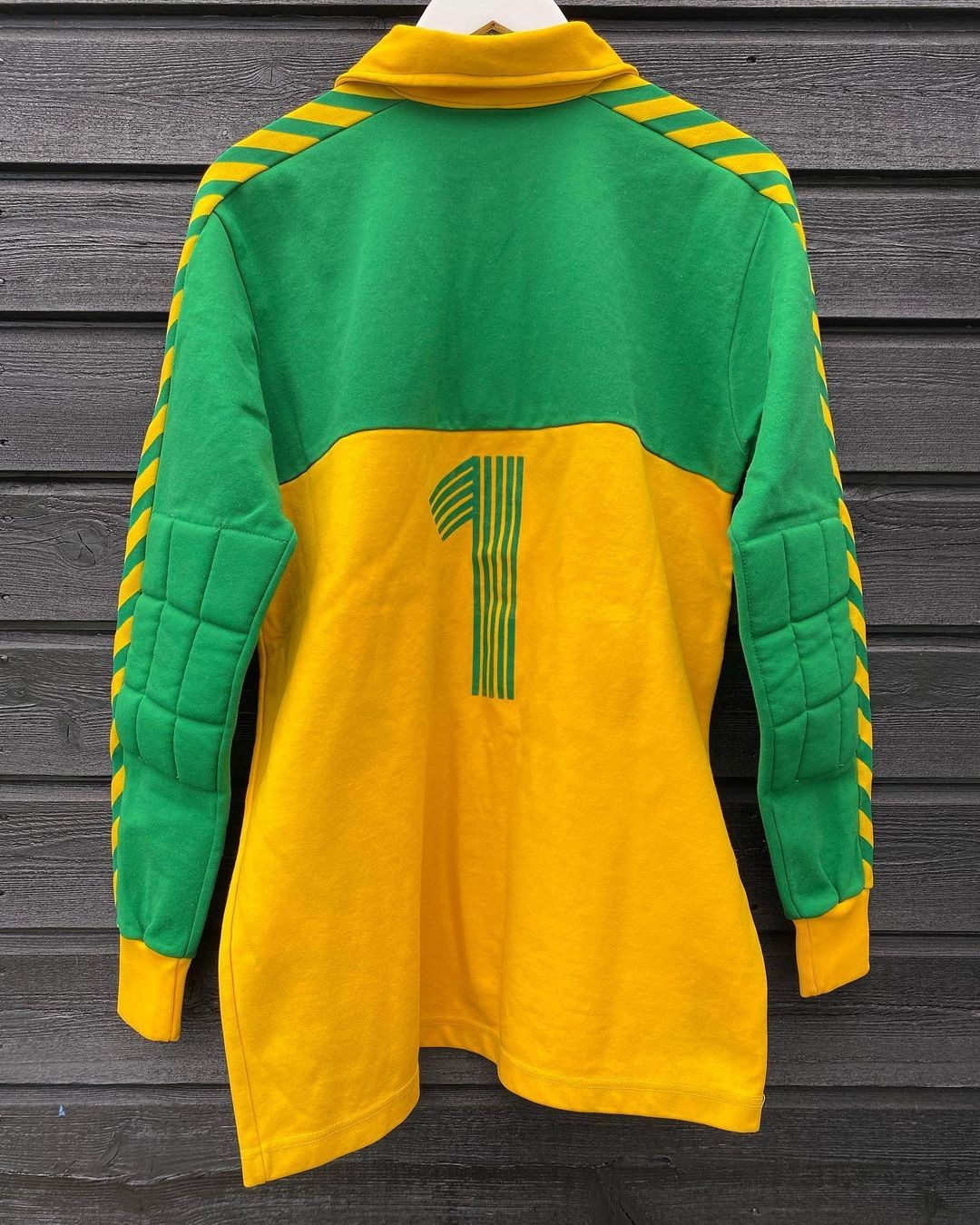 Denmark 1980 GK 2 Kit