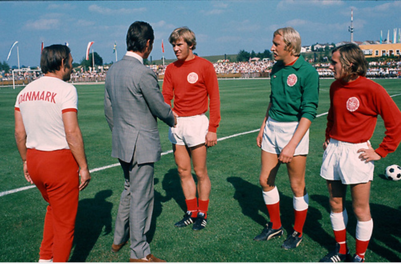Denmark 1972 GK 1 Kit