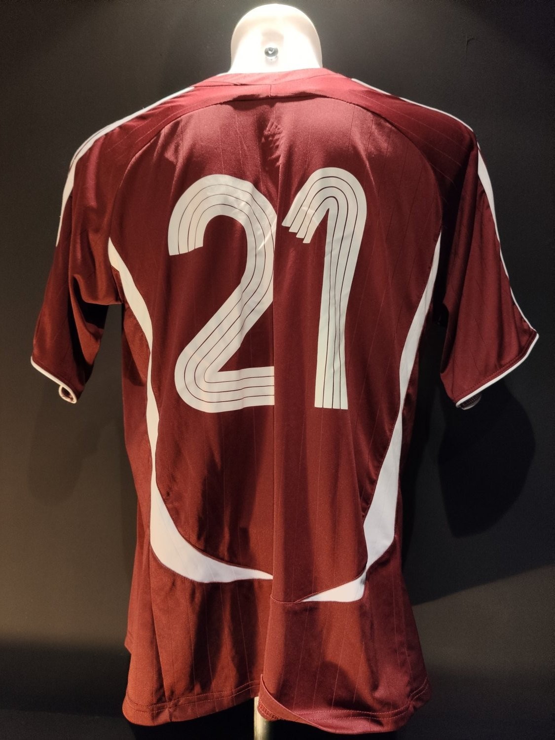 Qatar 2006 Home Kit