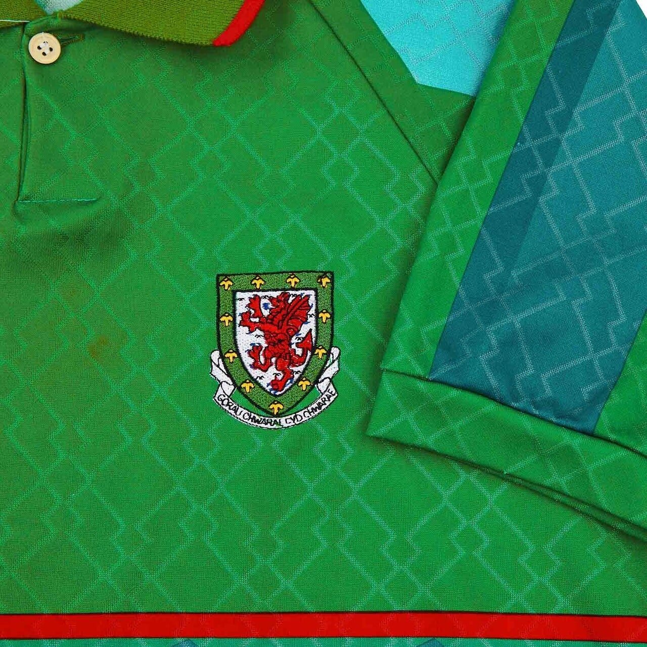 Wales 1996 Away Kit