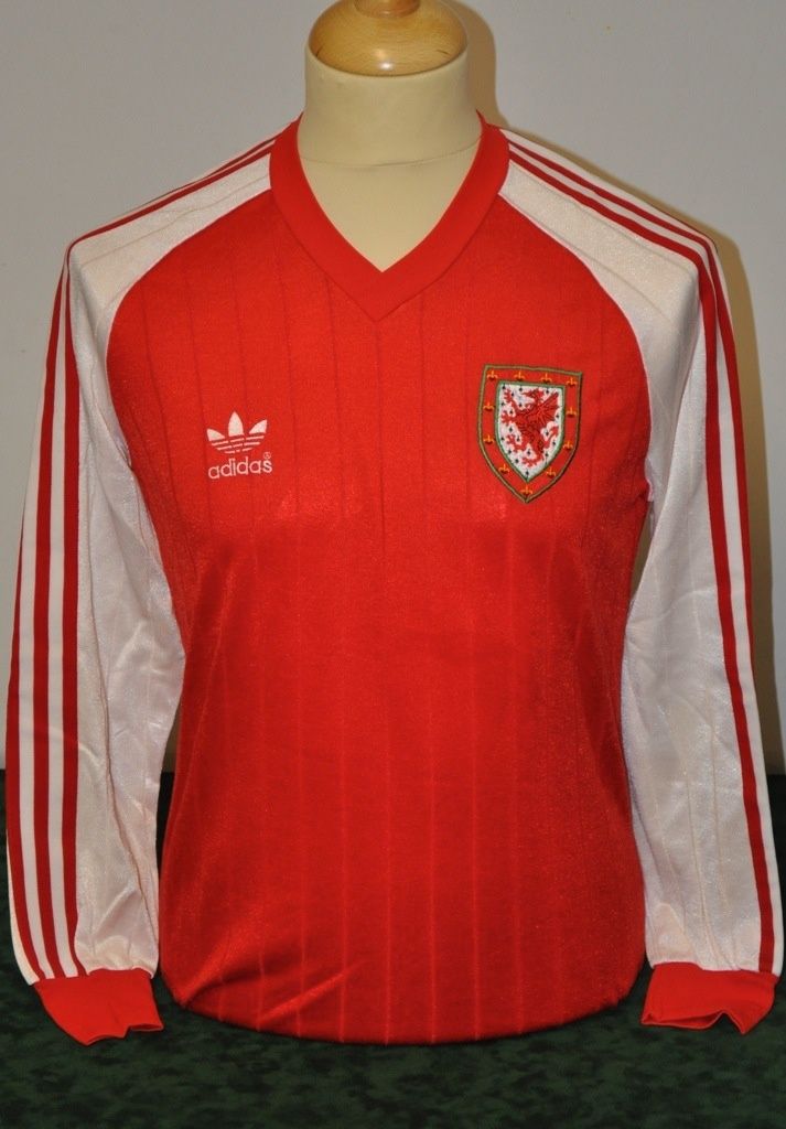 Wales 1983 Home Kit