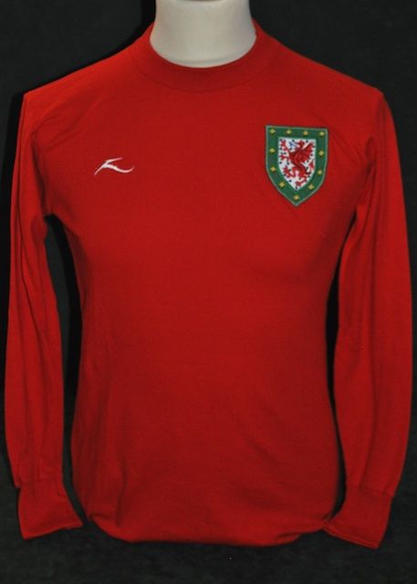 Wales 1975 Home Kit