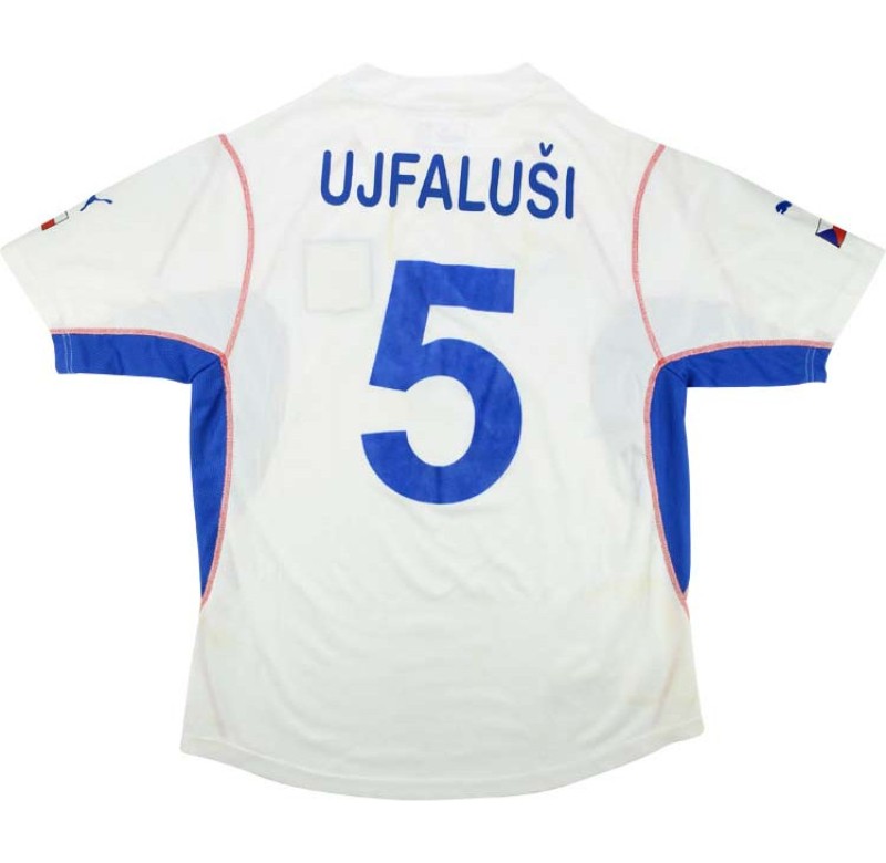 Czech Republic 2002 Away Kit