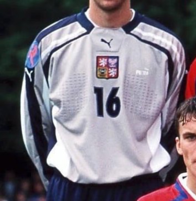 Czech Republic 2000 GK 2 Kit